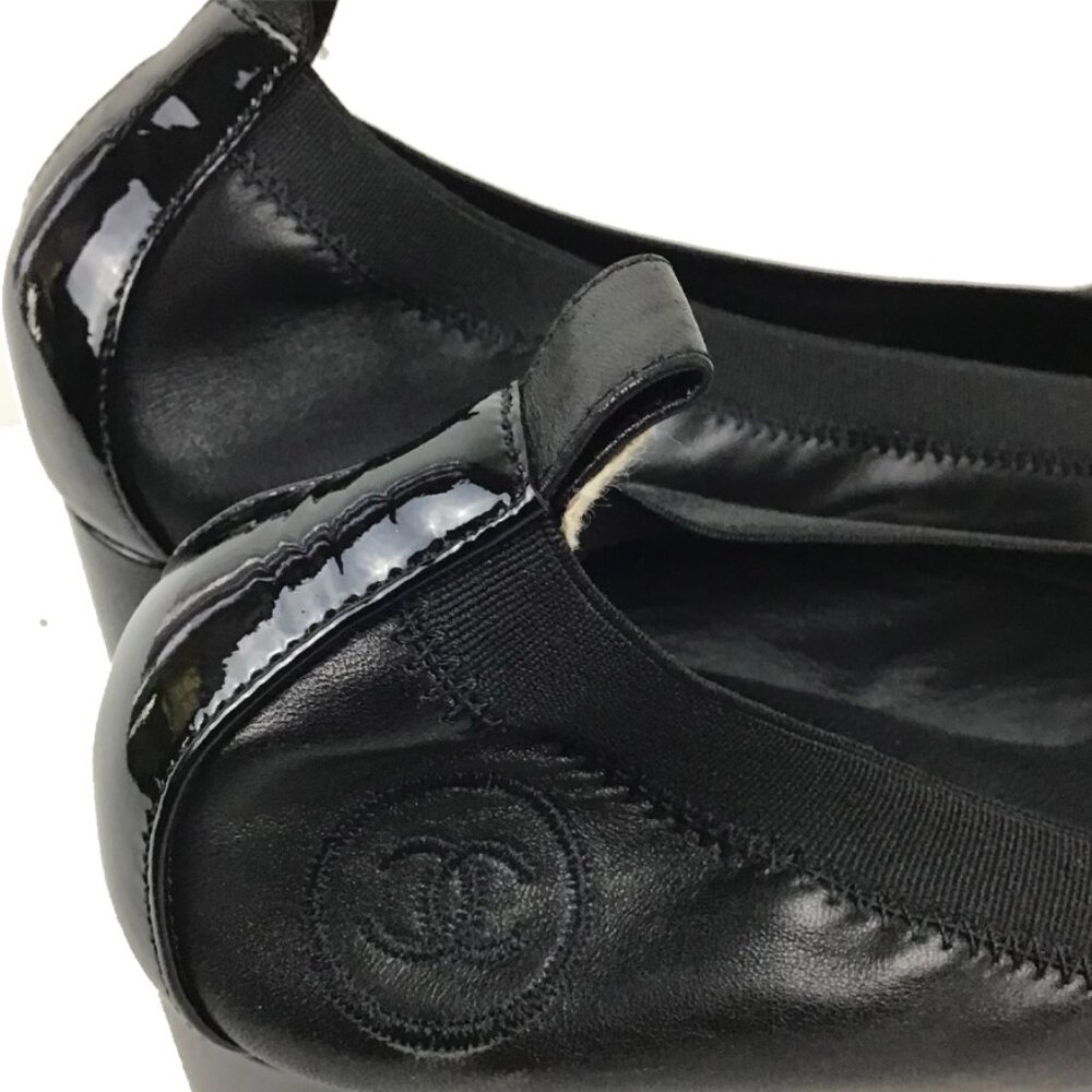 Chanel Spirit Interlocking CC Logo Pumps - Picture 6 of 12
